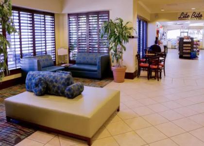 Rosen Inn at Pointe - 13