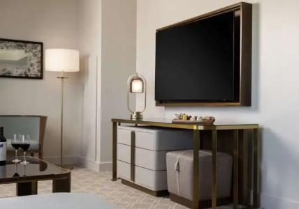 Waldorf Astoria - 75