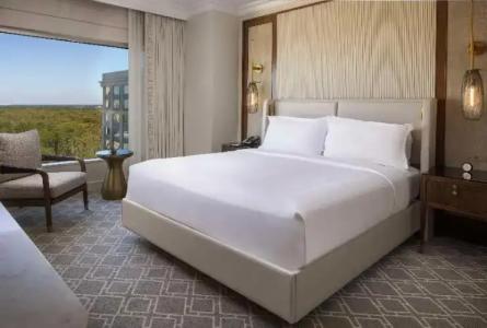 Waldorf Astoria - 64