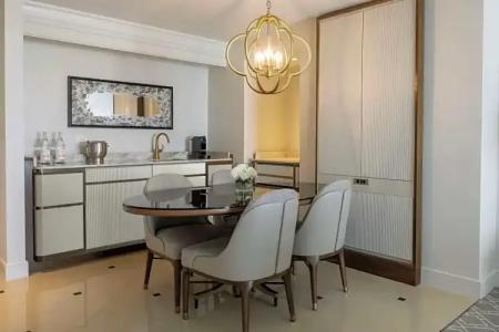 Waldorf Astoria - 111