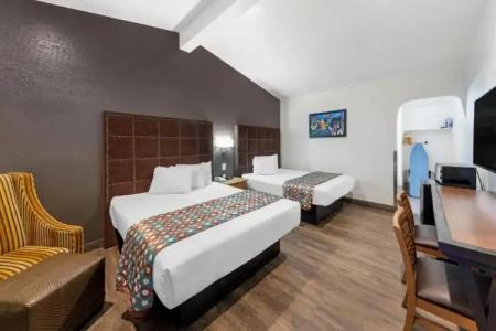 Anaheim Discovery Inn and Suites - 31