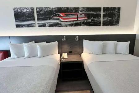 Ramada by Wyndham Anaheim Convention Center - 27