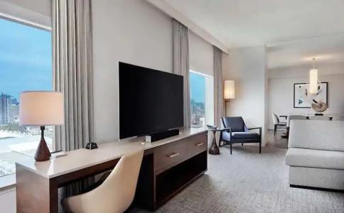 Hilton San Diego Bayfront - 107