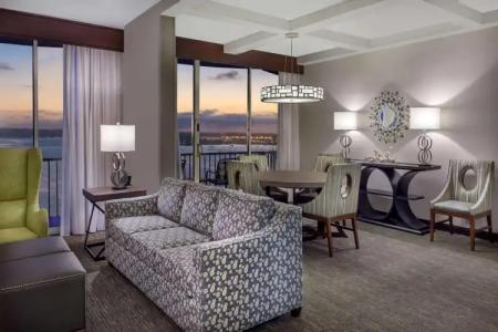 Wyndham San Diego Bayside - 22