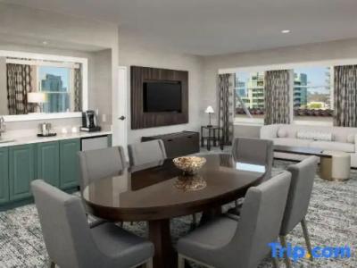 Courtyard by Marriott San Diego Downtown - 68