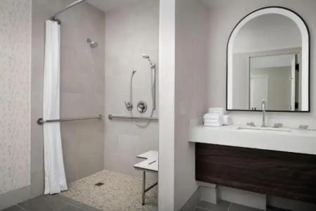 Courtyard by Marriott San Diego Downtown - 34