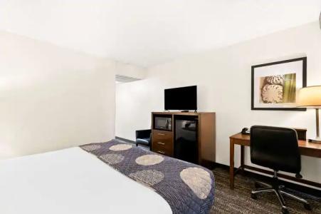 Best Western Yacht Harbor - 37