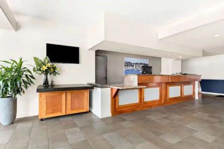 Best Western Yacht Harbor - 5