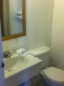 Holiday Inn Express San Diego Downtown by IHG - 7