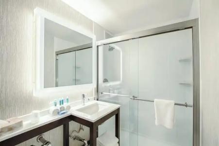 Holiday Inn Express San Diego Downtown by IHG - 16