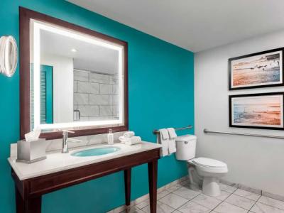 Kona Kai Resort & Spa, a Noble House Resort - 59