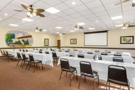 Best Western Plus Hacienda Old Town - 17