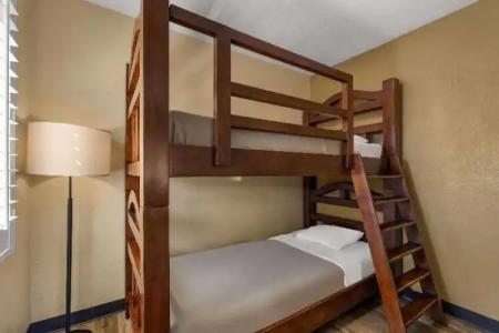 Comfort Inn San Diego Airport at the Harbor - 56