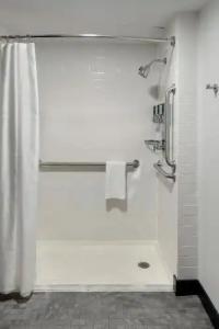 Four Points by Sheraton Philadelphia Northeast - 32