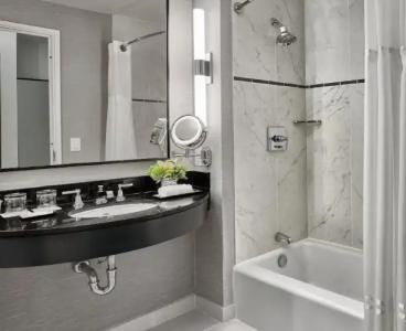 Loews Philadelphia - 50