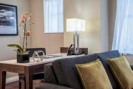 The Warwick Rittenhouse Square - 118