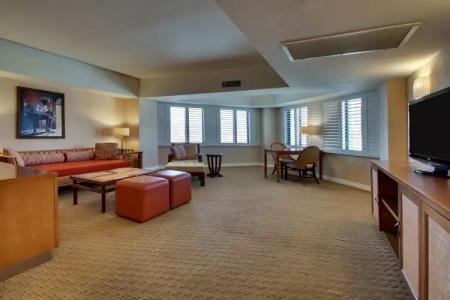 Tropicana a DoubleTree by Hilton and Resort - 73