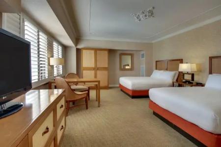 Tropicana a DoubleTree by Hilton and Resort - 60