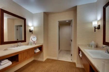 Tropicana a DoubleTree by Hilton and Resort - 72