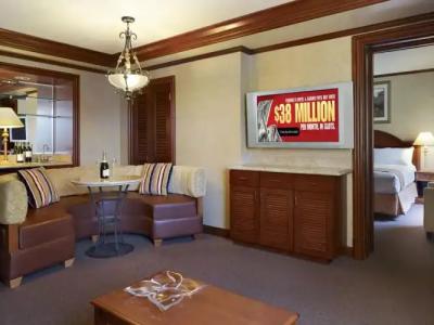 Silver Sevens & Casino - 4