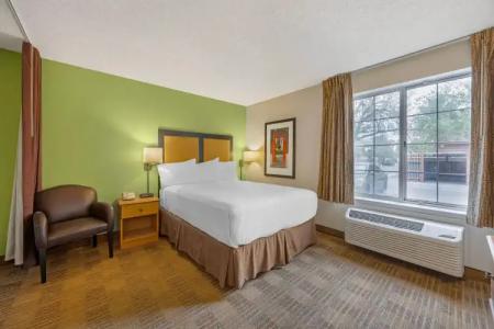 MainStay Suites Las Vegas Convention Center - 4