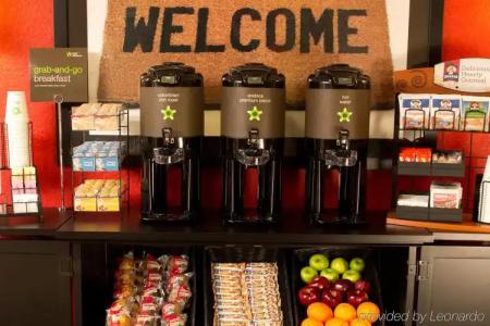 MainStay Suites Las Vegas Convention Center - 11