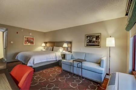 Hampton Inn Tropicana - 73