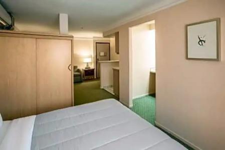 Rodeway Inn & Suites Las Vegas Strip - 34