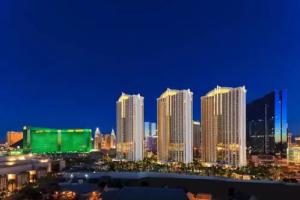 The Signature at MGM Grand - All Suites, Las Vegas
