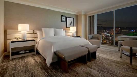 Four Seasons Las Vegas - 8