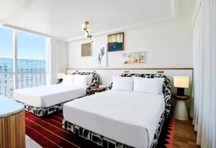 Virgins Las Vegas, Curio Collection by Hilton - 128