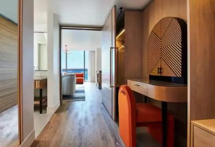 Virgins Las Vegas, Curio Collection by Hilton - 83