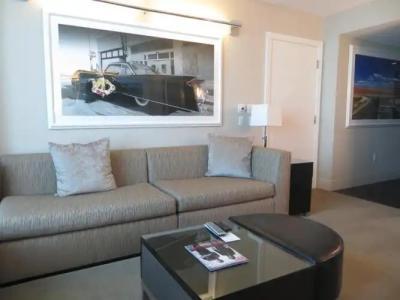 Virgins Las Vegas, Curio Collection by Hilton - 102