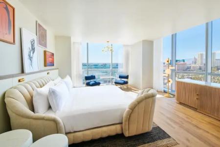 Virgins Las Vegas, Curio Collection by Hilton - 51