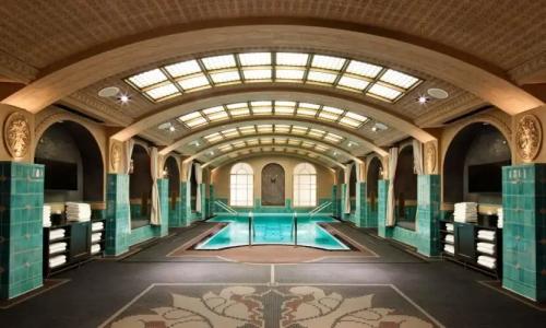 Virgins Las Vegas, Curio Collection by Hilton - 16