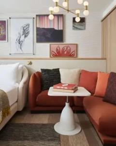 Virgins Las Vegas, Curio Collection by Hilton - 71