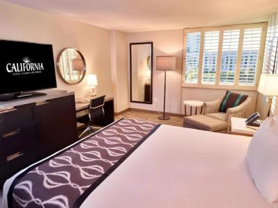 California and Casino - 4