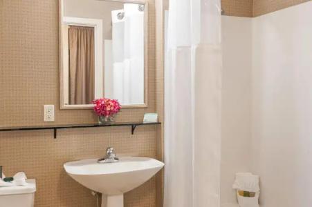 The Mediterranean Inn - 7