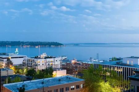 The Mediterranean Inn - 13