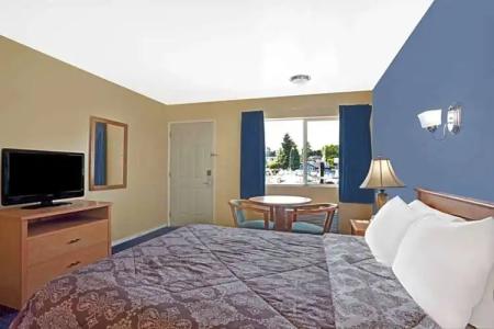 Days Inn by Wyndham Seattle North of Downtown - 18