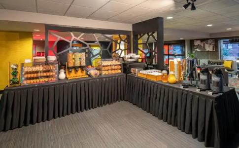 Staypineapple, Five, Downtown - 27