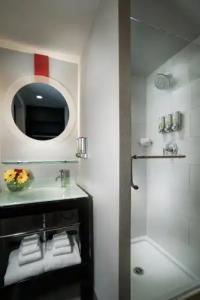 Staypineapple, Five, Downtown - 32