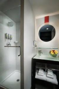 Staypineapple, Five, Downtown - 33