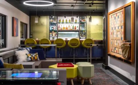 Staypineapple, Five, Downtown - 17