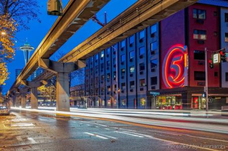 Staypineapple, Five, Downtown - 0