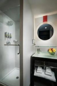 Staypineapple, Five, Downtown - 29