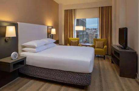 Hyatt at Olive 8 - 4