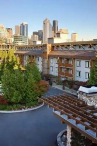 The Edgewater, a Noble House - 34