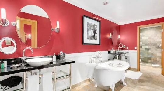 The Edgewater, a Noble House - 178