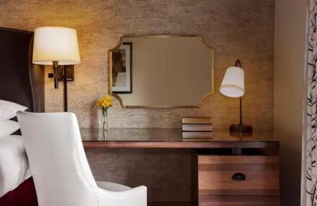 The Edgewater, a Noble House - 37